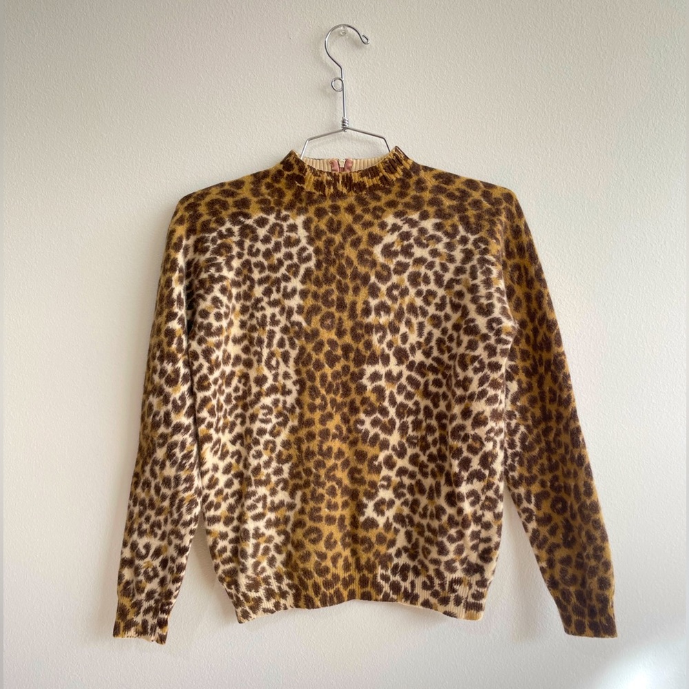 Beautiful angora leopard print pullover